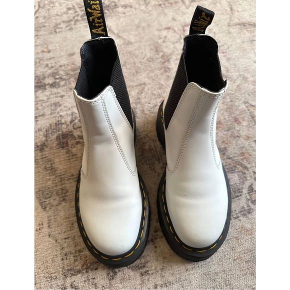 Dr. Martens 2976 SMOOTH LEATHER PLATFORM CHELSEA BOOTS US Ladies 5 Mens 4 - Picture 7 of 15